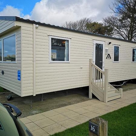 Lakeland Leisure Park Hotel Flookburgh Buitenkant foto